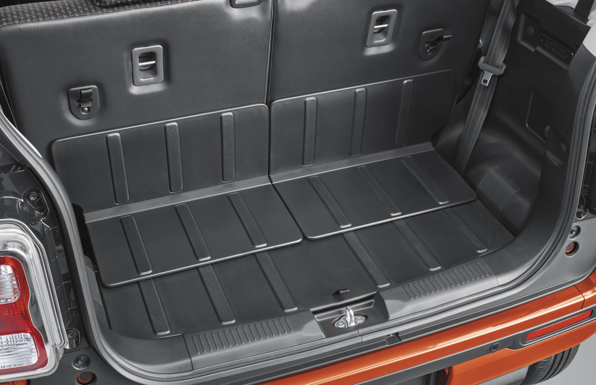 スズキ ハスラーコンセプト 荷室 2019年