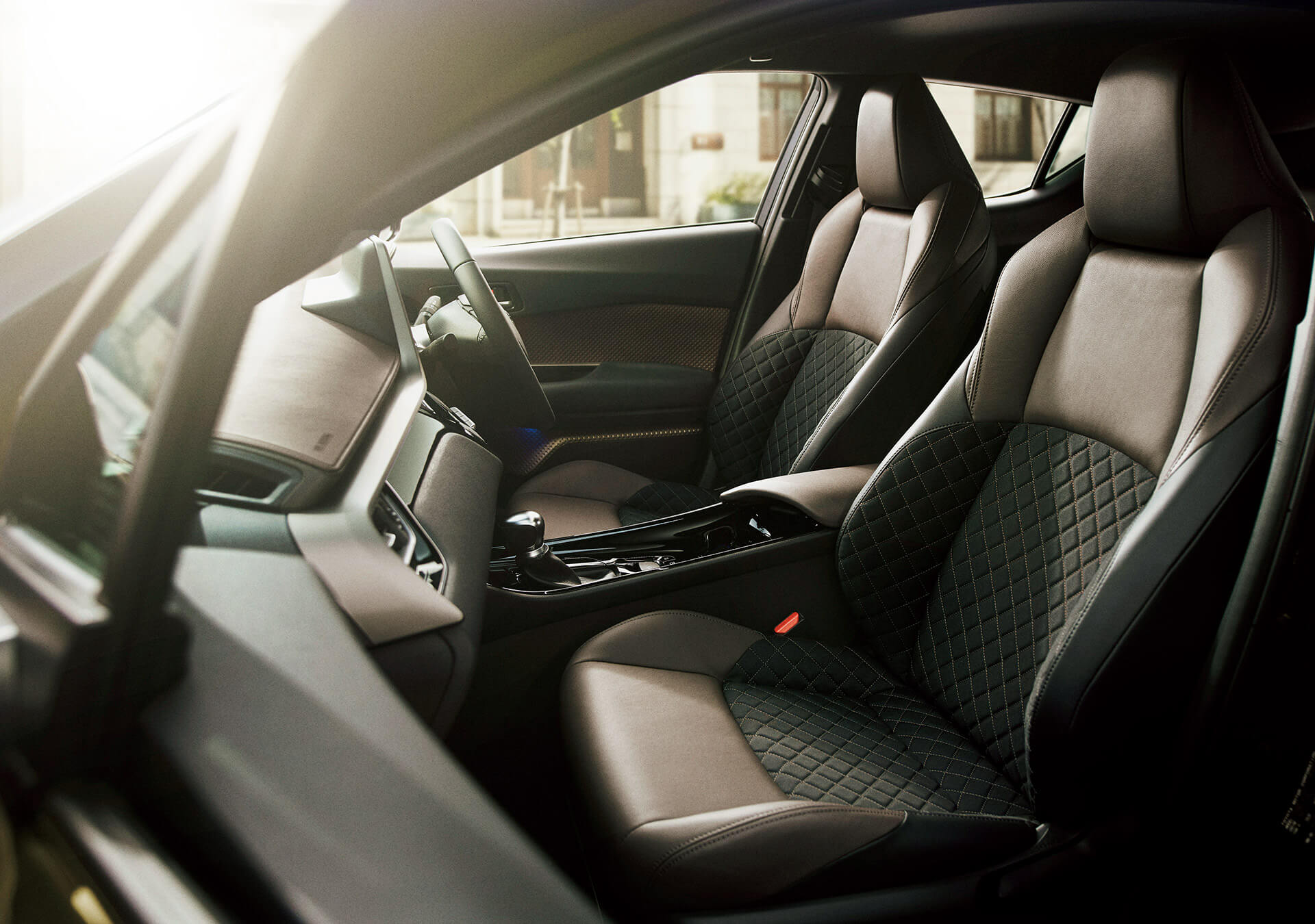トヨタ C-HR 2019年型